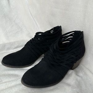 FERGALICIOUS Bandana strappy Ankle Boots